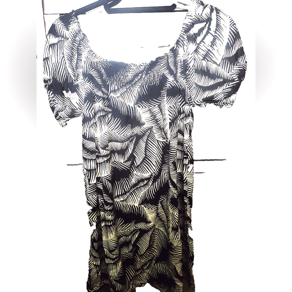 Girls Volcom dress, size XL 14-16